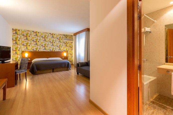 Imagen de la habitación del Aparthotel Torre Monreal Hotel. Foto 8