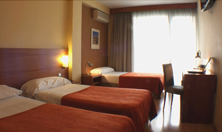 Imagen de la habitación del Aparthotel Torre Monreal Hotel. Foto 9