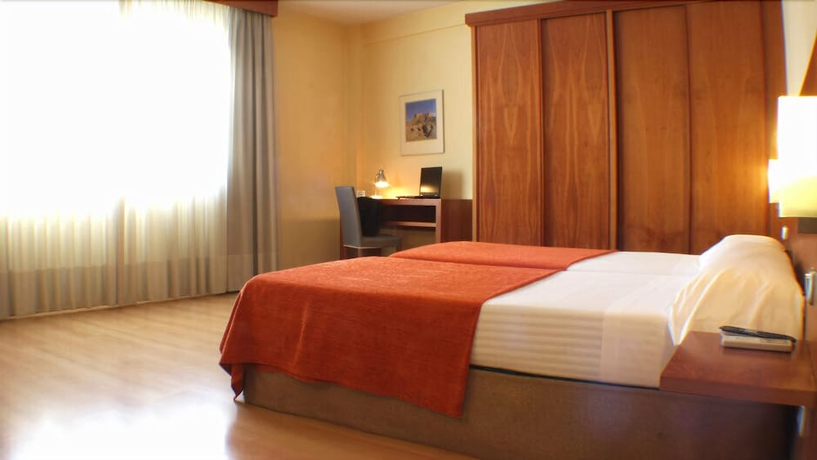 Imagen de la habitación del Aparthotel Torre Monreal Hotel. Foto 13