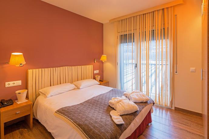 Imagen general del Aparthotel Trainera, Esterri d'&Aacute;neu. Foto 1