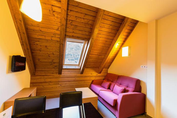 Imagen de la habitación del Aparthotel Trainera, Esterri d'&Aacute;neu. Foto 5