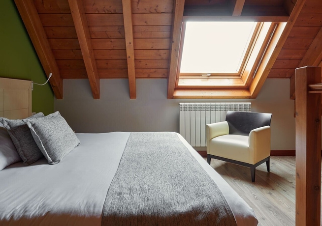 Imagen de la habitación del Aparthotel Tres Qui&ntilde;ones. Foto 10