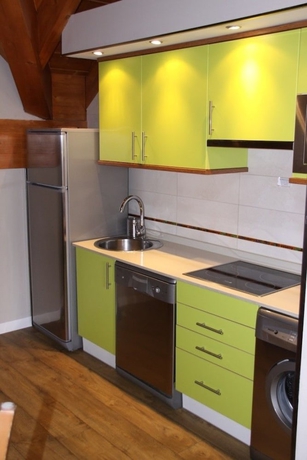 Imagen de la habitación del Aparthotel Tres Qui&ntilde;ones. Foto 13