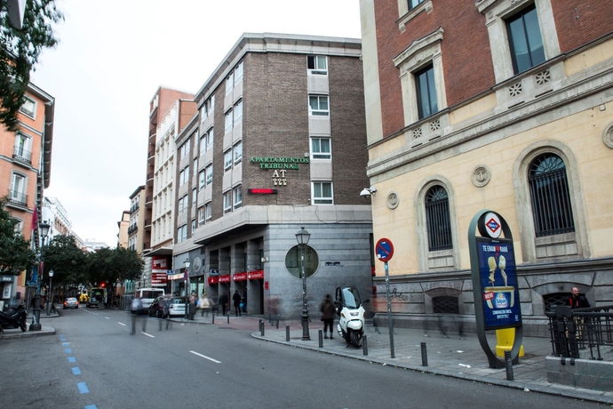 Imagen de los exteriores del Aparthotel Tribu Malasa&ntilde;a. Foto 12