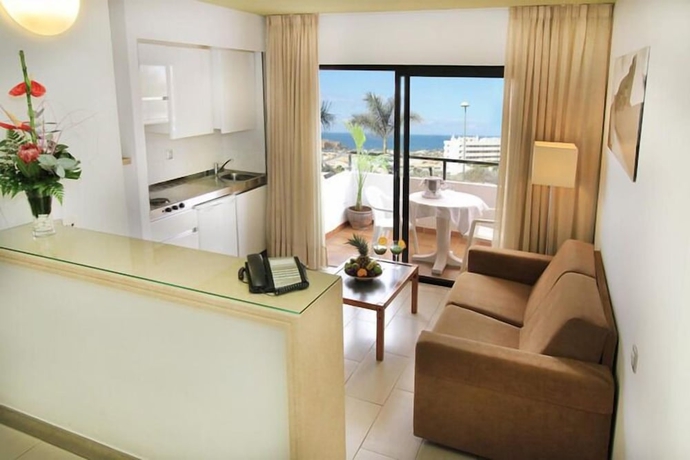 Imagen de la habitación del Aparthotel Udalla Park. Foto 7