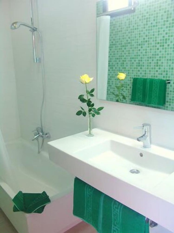 Imagen de la habitación del Aparthotel Udalla Park. Foto 13