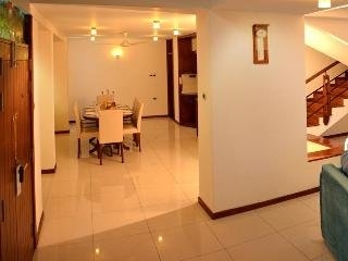 Imagen de la habitación del Aparthotel Unique Towers. Foto 12