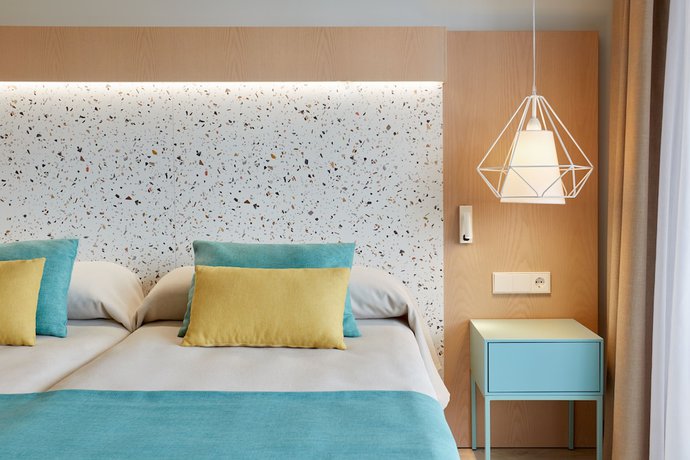 Imagen de la habitación del Aparthotel Universal Elisa. Foto 4
