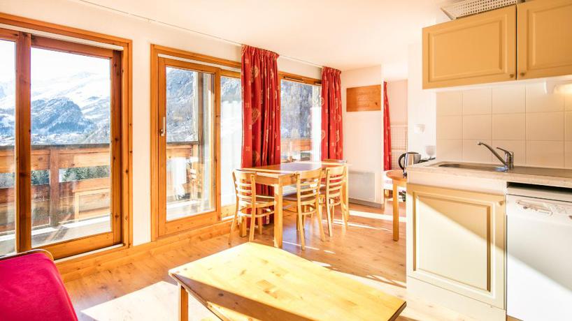 Imagen de la habitación del Aparthotel Vacanc&eacute;ole Le Hameau De Valloire. Foto 12