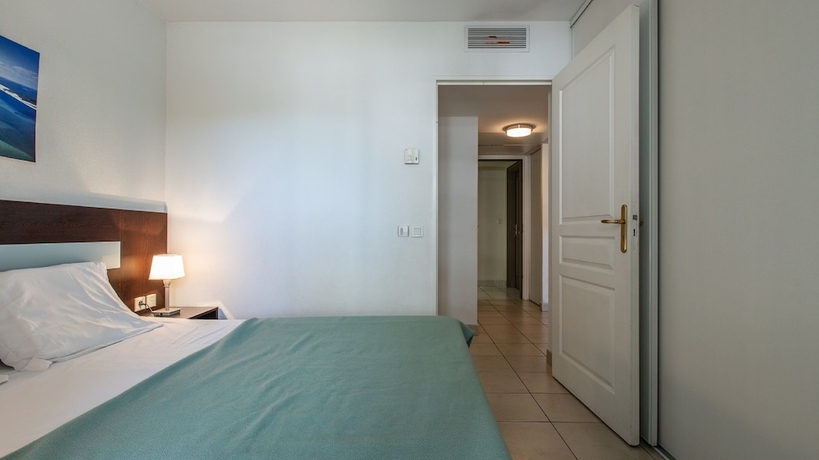 Imagen de la habitación del Aparthotel Vacanc&eacute;ole - R&eacute;sidence Le Crystal. Foto 9