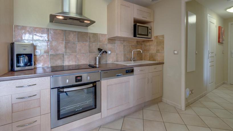 Imagen de la habitación del Aparthotel Vacanc&eacute;ole &ndash; Le Domaine de Camiole. Foto 4