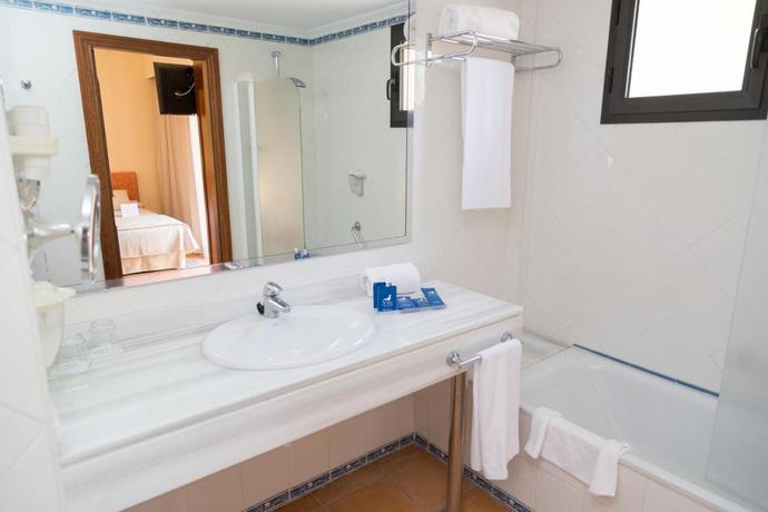 Imagen de la habitación del Aparthotel Vell Mari Hotel and Resort. Foto 5