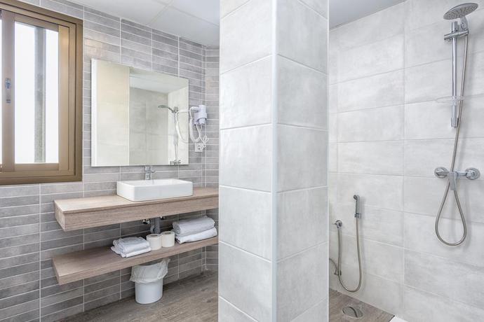 Imagen de los interiores del Aparthotel Veramar. Foto 11