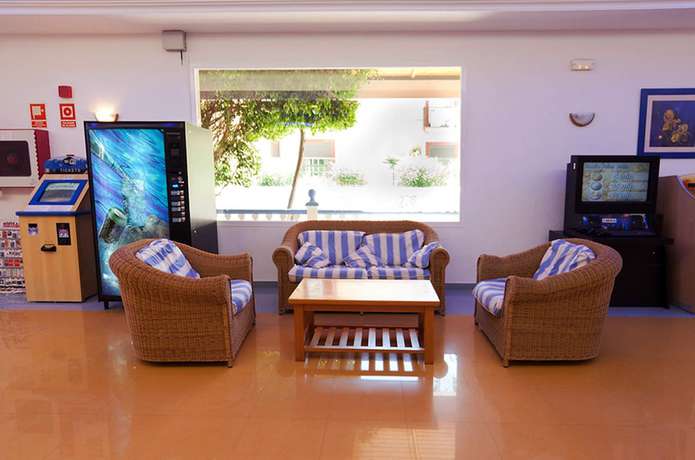 Imagen de los interiores del Aparthotel Vibra Bay. Foto 18