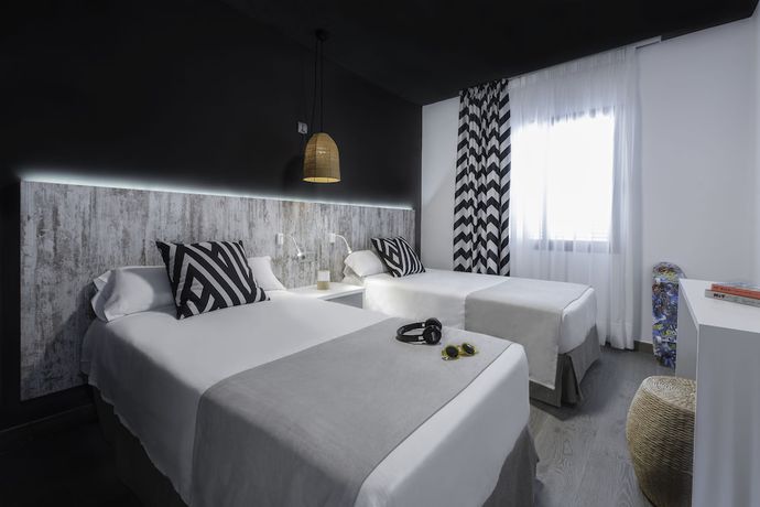 Imagen general del Aparthotel Vibra Mogambo - Adults Only. Foto 1