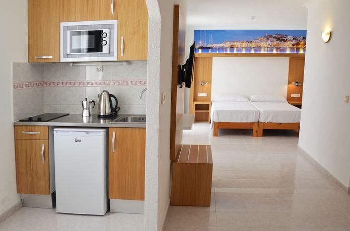 Imagen de la habitación del Aparthotel Vibra San Marino. Foto 5