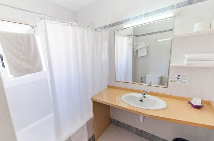 Imagen de la habitación del Aparthotel Vibra Sanan. Foto 8