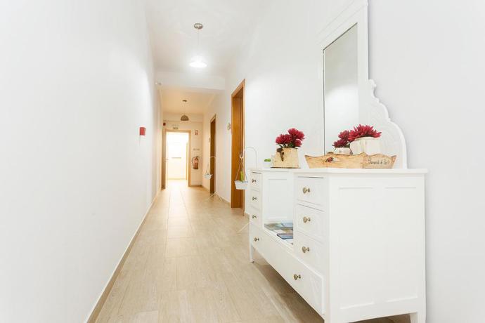 Imagen de los interiores del Aparthotel Vila Barca. Foto 6