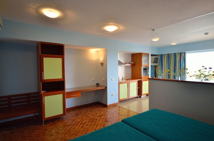 Imagen de la habitación del Aparthotel Vila Luz. Foto 4