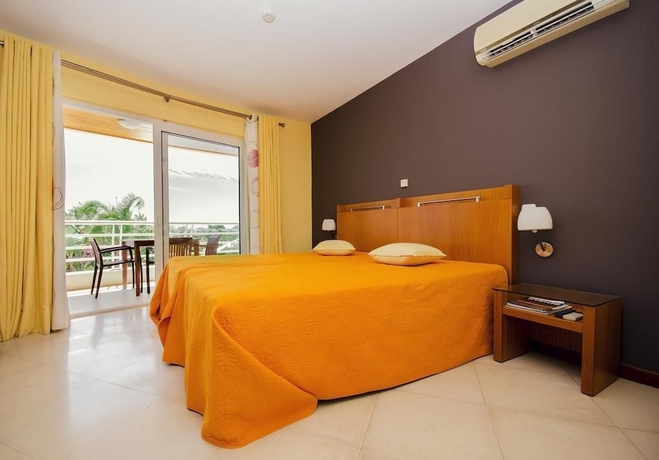 Imagen de la habitación del Aparthotel Vila Luz. Foto 6