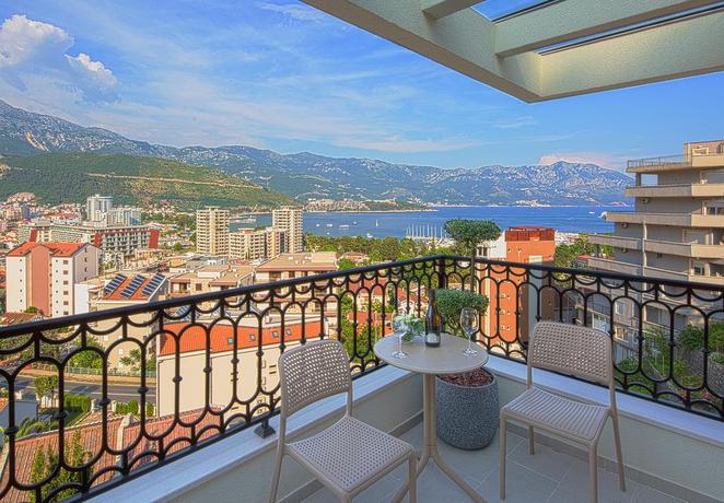 Imagen de los exteriores del Aparthotel Villa Aria. Foto 8