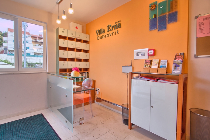 Imagen de los interiores del Aparthotel Villa Erna. Foto 14