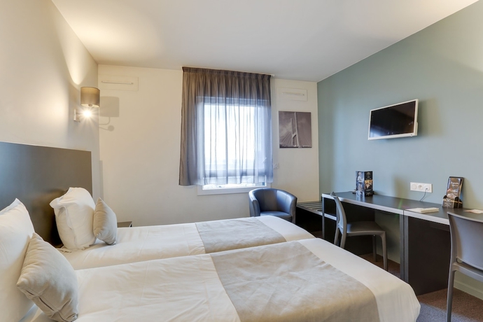 Imagen de la habitación del Aparthotel Villa Paris Orly. Foto 14
