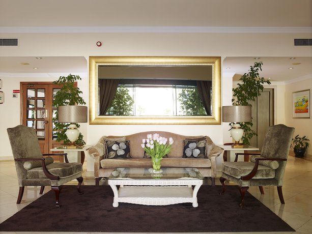 Imagen de los interiores del Aparthotel Voco Formosa Park &ndash; Algarve. Foto 16