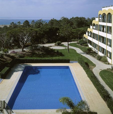 Imagen de la piscina del Aparthotel Voco Formosa Park &ndash; Algarve. Foto 18