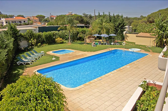 Imagen de la piscina del Aparthotel WOT Algarve Soul. Foto 18