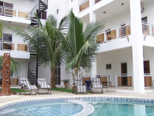 Imagen general del Aparthotel Wavecrest Hotel Gambia- Apartments. Foto 1