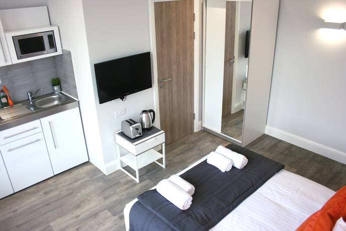 Imagen de la habitación del Aparthotel Westciti Caroco. Foto 3