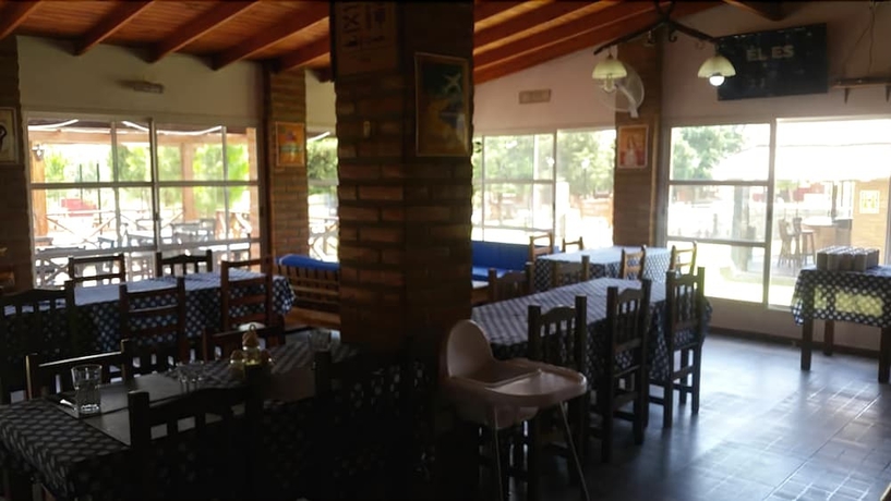 Imagen del bar/restaurante del Aparthotel Winds Hill Home Resort. Foto 5