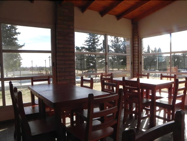 Imagen del bar/restaurante del Aparthotel Winds Hill Home Resort. Foto 6