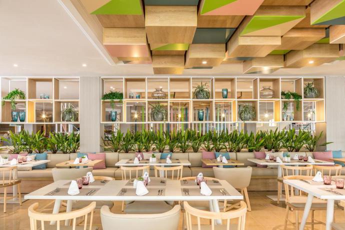 Imagen general del Aparthotel Zafiro Bah&iacute;a. Foto 4
