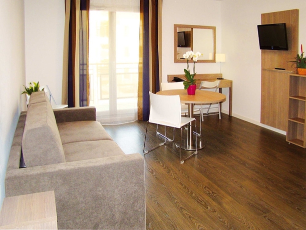 Imagen de la habitación del Aparthotel Zenitude H&ocirc;tel R&eacute;sidences Roissy Village. Foto 14