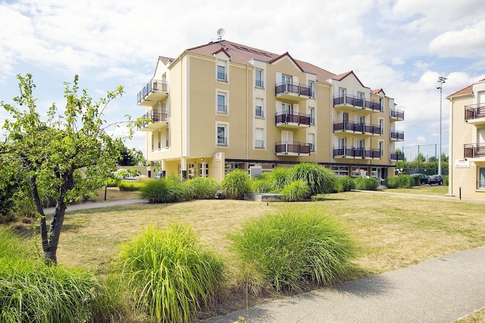 Imagen general del Aparthotel Zenitude H&ocirc;tel R&eacute;sidences Roissy Village. Foto 3