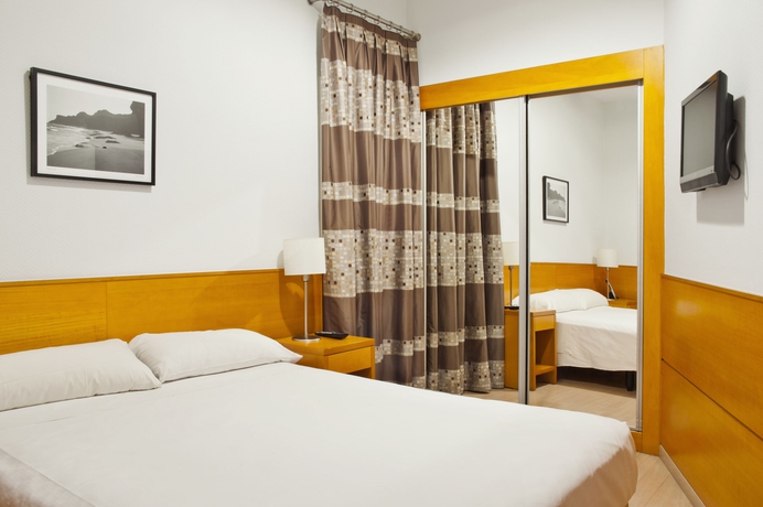 Imagen de la habitación del Aparthotel limehome Madrid Calle de Don Ram&oacute;n de la Cruz. Foto 3