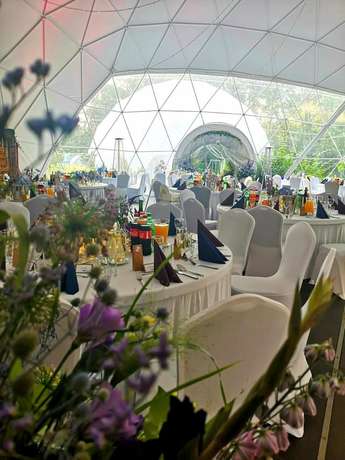 Imagen del bar/restaurante del B&B 4 Żywioły Falenty Centrum Konferencyjne. Foto 10