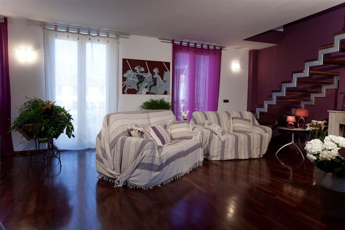 Imagen de los interiores del B&B A Casa Di Elena. Foto 9