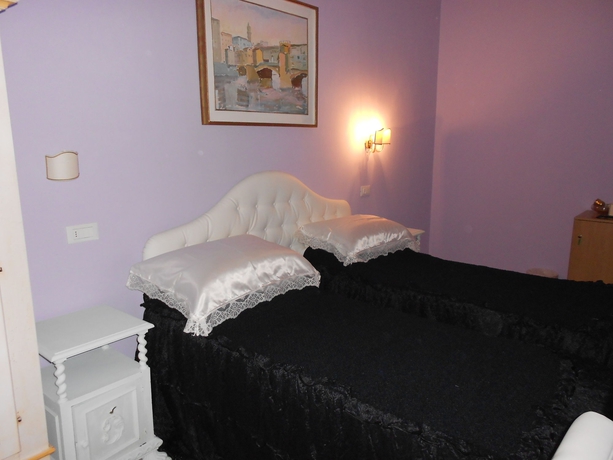 Imagen de la habitación del B&B Affittacamere Alba. Foto 8