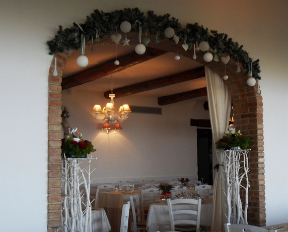Imagen del bar/restaurante del B&B Agriturismo Villa Palmentiello. Foto 3