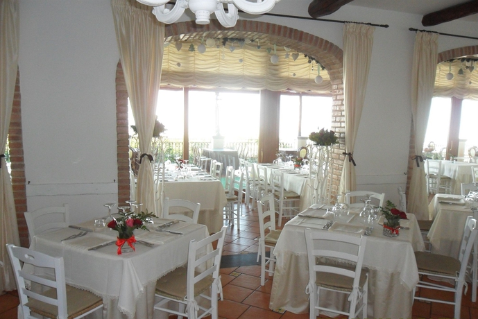 Imagen del bar/restaurante del B&B Agriturismo Villa Palmentiello. Foto 4