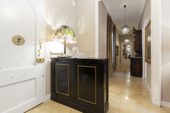 Imagen de los interiores del B&B Ainb Born-via Laietana. Foto 9
