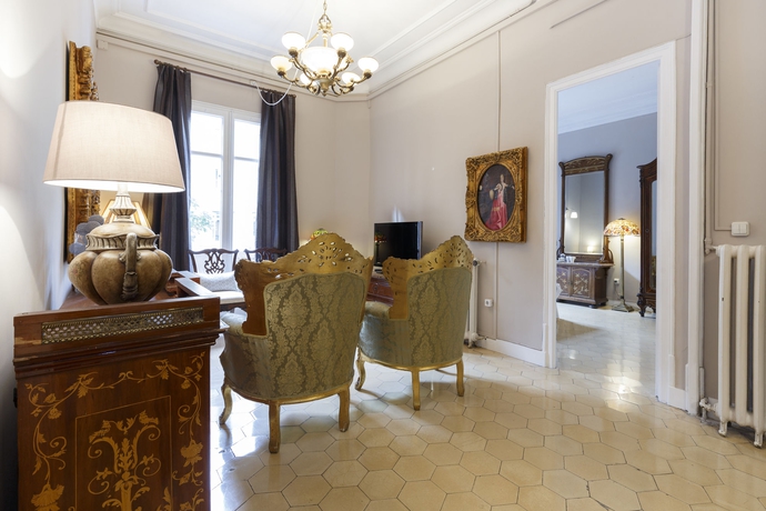 Imagen de los interiores del B&B Ainb Born-via Laietana. Foto 16