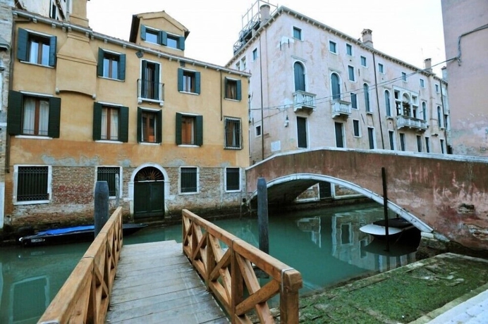 Imagen de los exteriores del B&B Alla Vigna. Foto 11