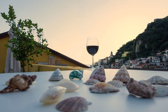 Imagen del bar/restaurante del B&B Amalfi Luxury House. Foto 2