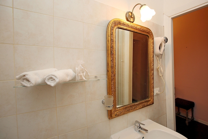 Imagen de la habitación del B&B Amica Roma. Foto 11