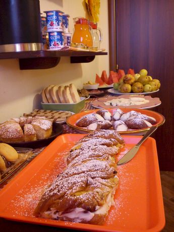 Imagen del bar/restaurante del B&B Antadia. Foto 15