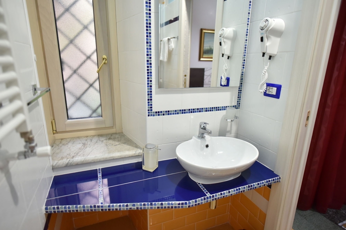 Imagen de la habitación del B&B Anthony Guesthouse. Foto 11